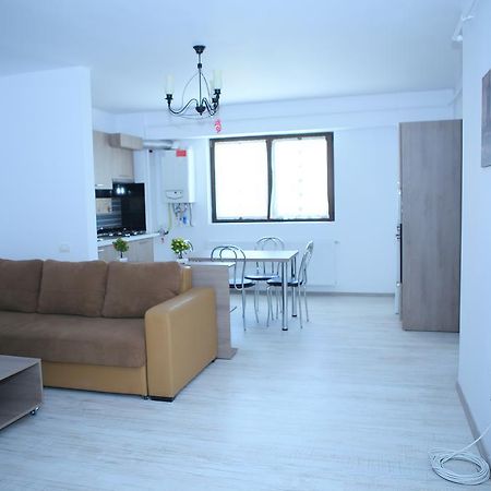 Rcc Apartaments Фокшаны Экстерьер фото